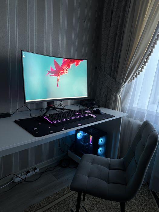 Продам игровой компьютер(с наушниками)