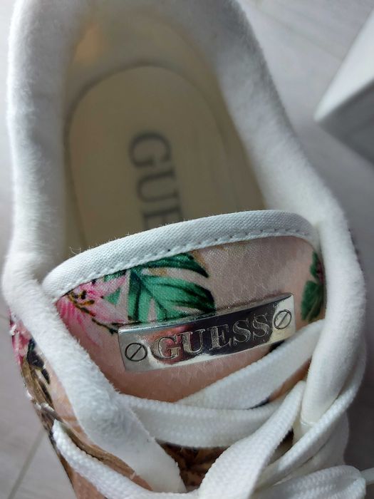 Adidasi GUESS  cu imprimeu floral