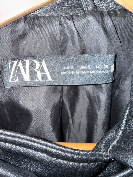 Кожено яке Zara с незабележим дефект на яката