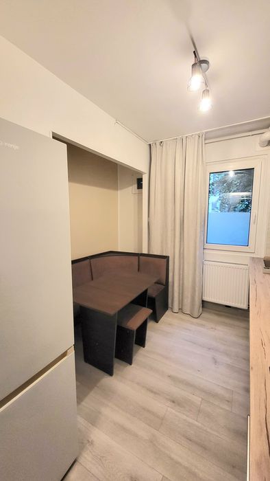 2 camere piața Astra, Renovat