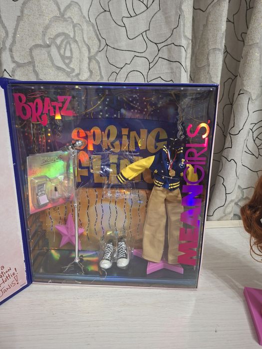 Кукла Кэйди братс Bratz