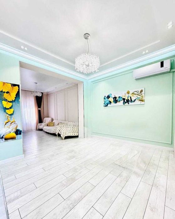 Ikki qavatli kottej sotiladi.