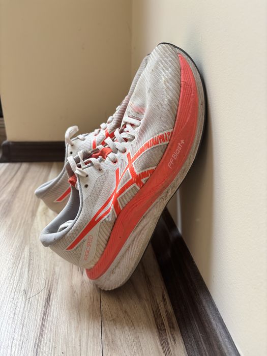 ASICS magic speed 3