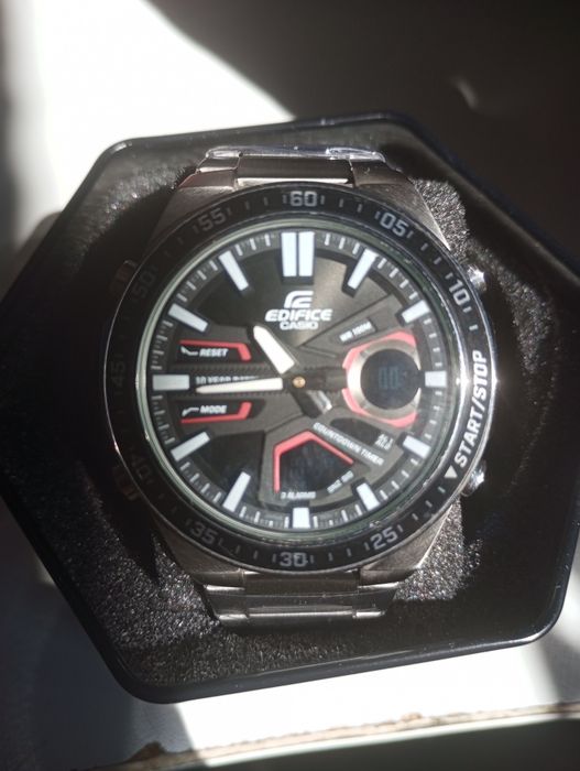 Часовник Casio Edifice