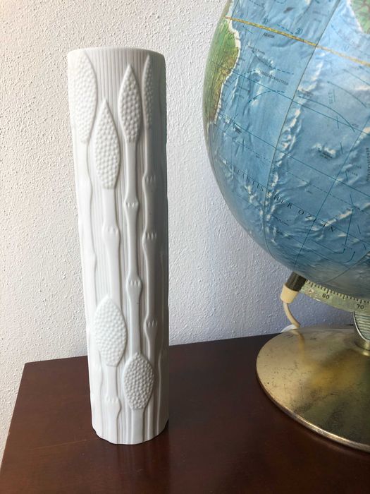 vaza THOMAS Rosenthal Asparagus moderna portelan alb biscuitat