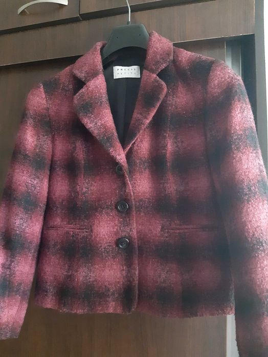 Sacou scurt, culoare grena cu negru, masura 34