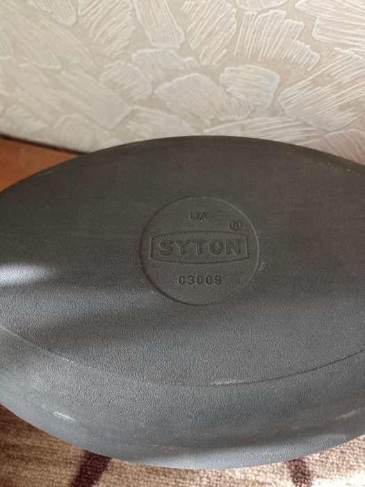 Продам новую чугунную гусятницу 5 литров