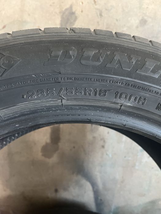 Продам пару шин .