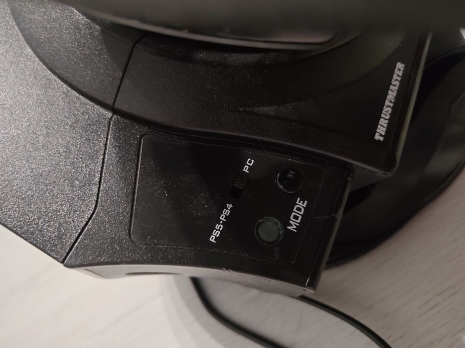 Volan Gaming T300 thrustmaster