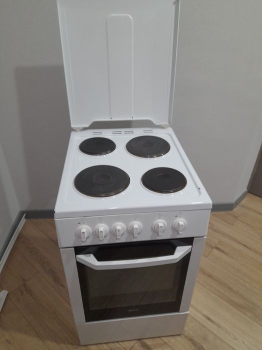 Продам электрическую плиту