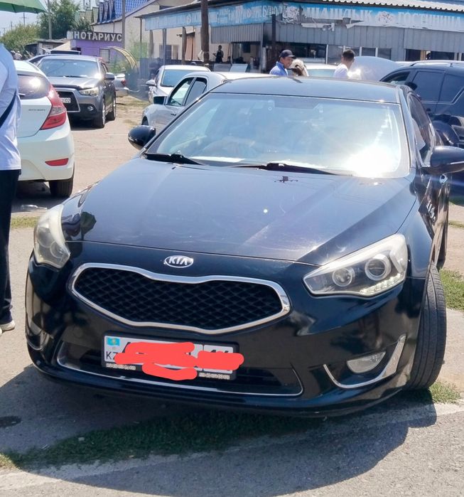 Продам киа К-7 2013 г