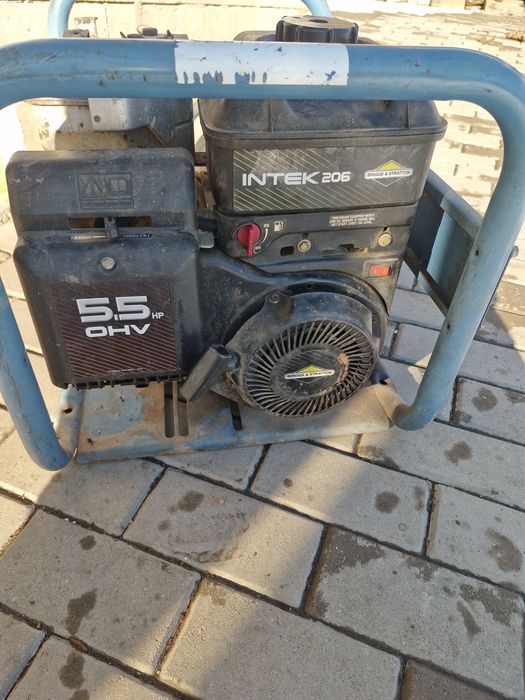 Vand generator pe benzina