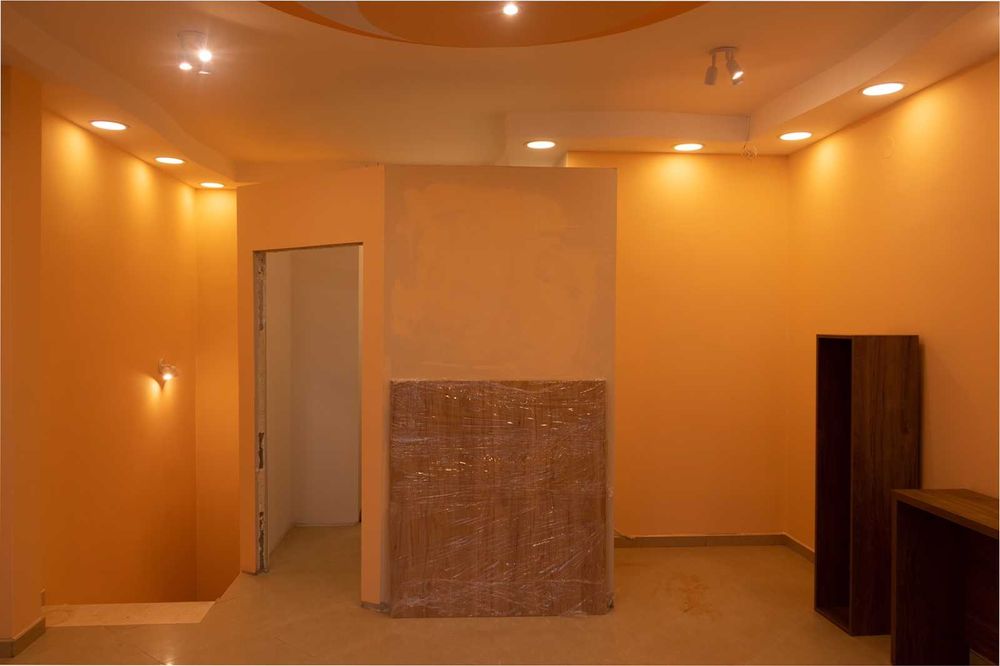 Дава се под наем  в София, Гоце Делчев -  кв.м за 765 € - Снимка #1