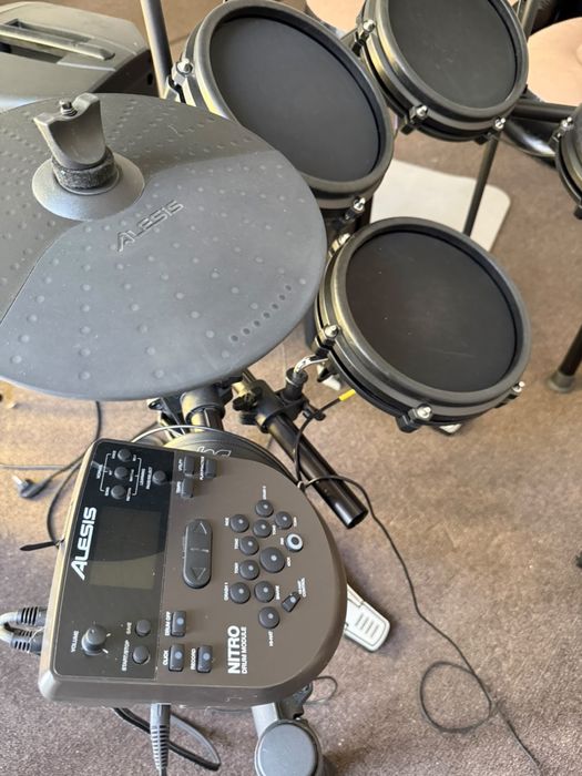 alesis электр барабаны