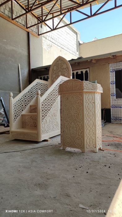 Масжидлар учун Минбар тайёрлаш хизмати