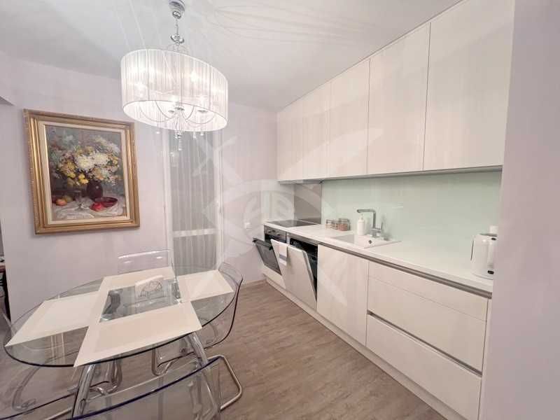 Продава се Тристаен апартамент в Поморие - 132 кв.м за 1508 €/кв.м - Снимка #2