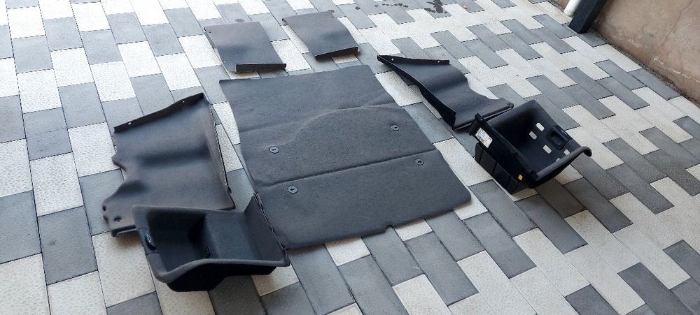 Бмв е39 задная обшивка