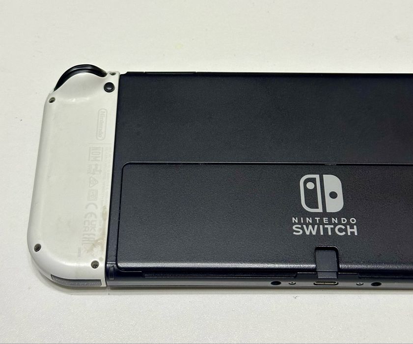 Продаю прошитый Nintendo Switch OLED