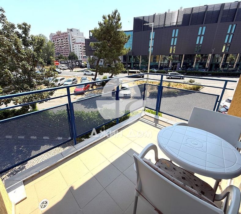 Tристаен апартамент с НИСКА ТАКСА ПОДДРЪЖКА в к-с „Елит 1“, Слънчев б