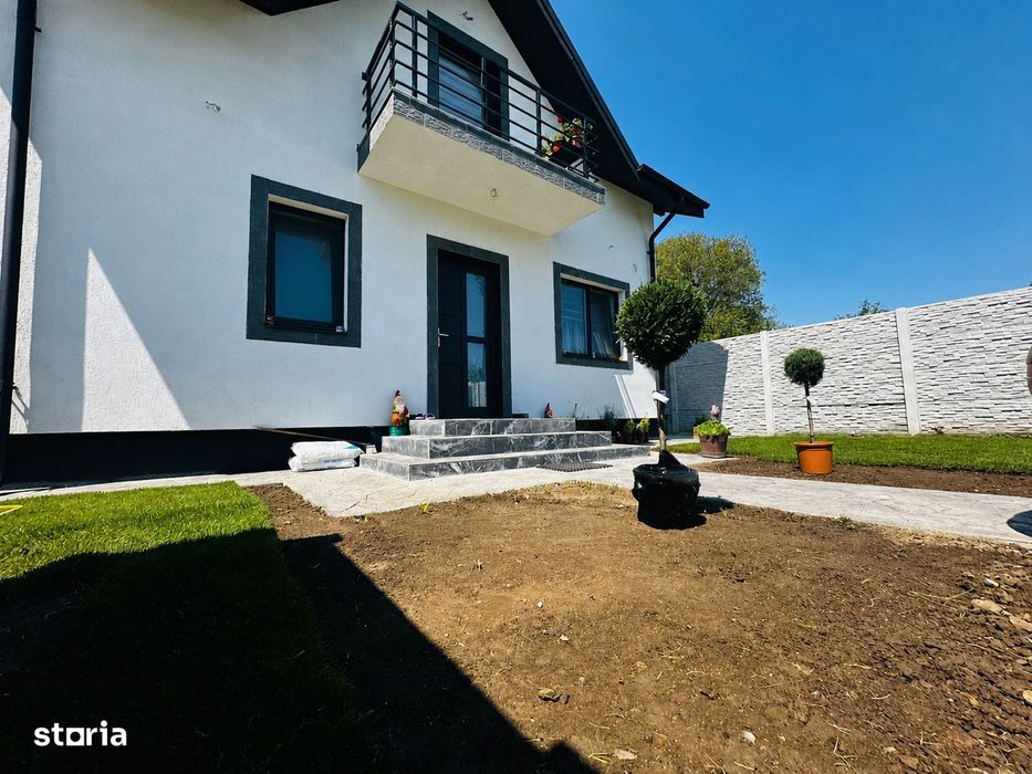 Casă 4 camere de vânzare - Berceni Ilfov - curte generoasă