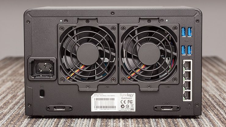 Продавам NAS Synology DS1515+