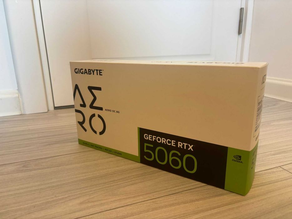 Placa video GIGABYTE GeForce RTX 5060 AERO OC