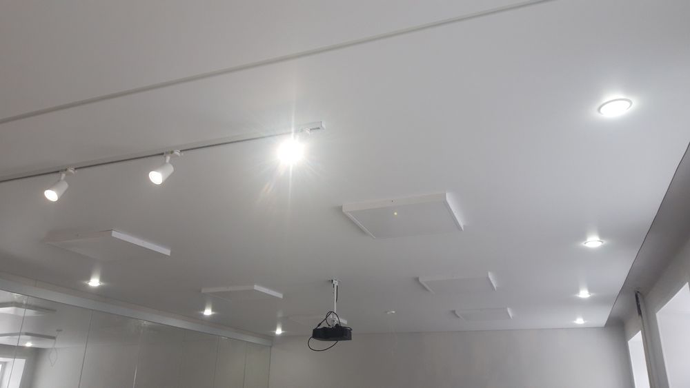 Натяжные потолки