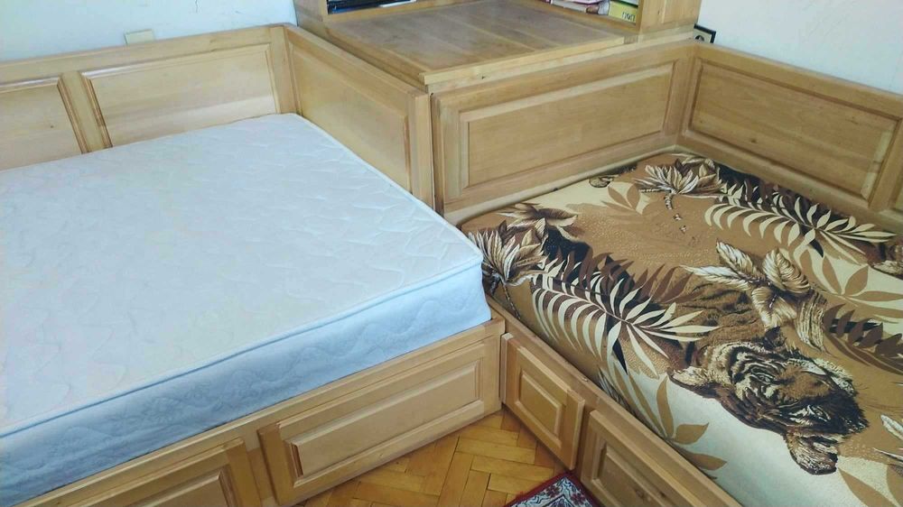 Легла от масив - Дива череша, изработени по поръчка