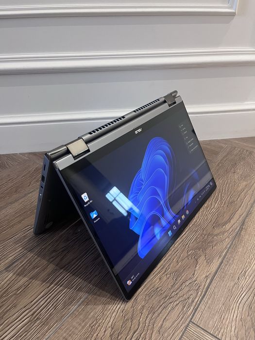 ASUS Zenbook UX462