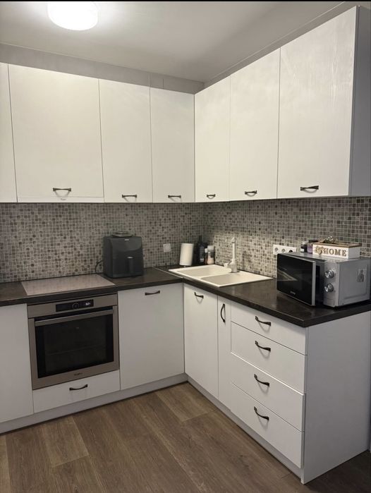 Apartament 2 camere, 400€