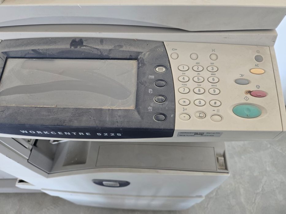 продам 2 офисных принтера