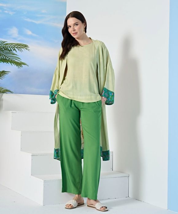 Женская одежда на отдых