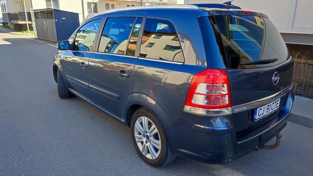 Vând Opel Zafira 2011 Înmat RO - Euro 5