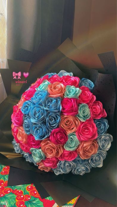 Trandafiri din satin