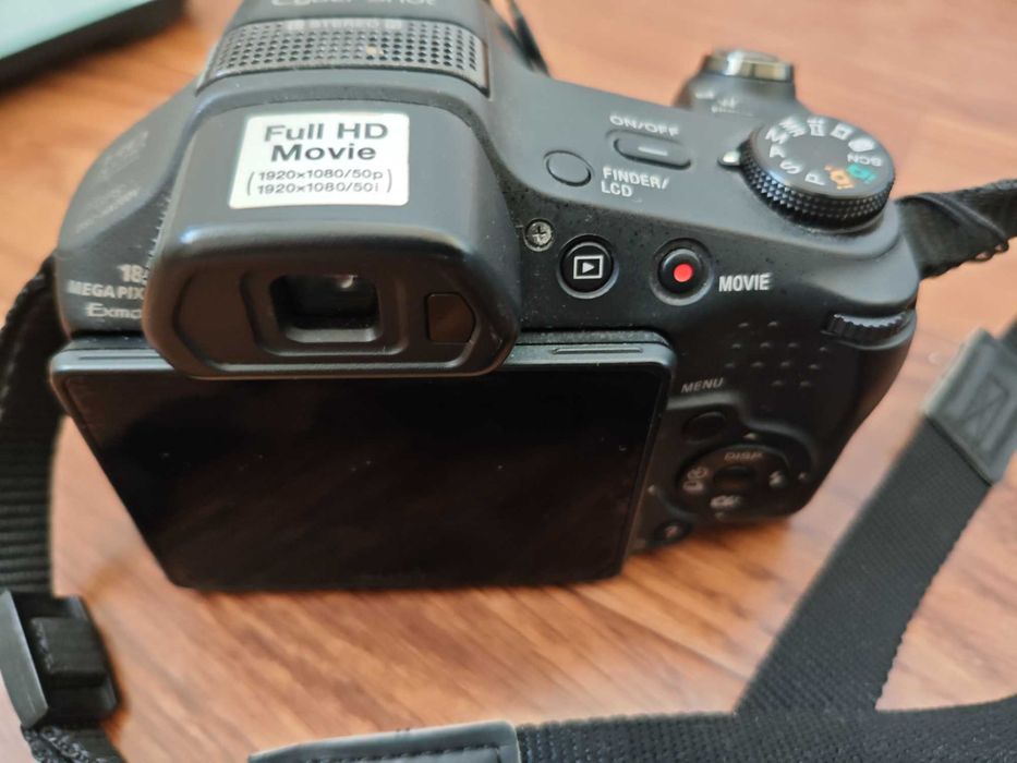 Фотоаппарат цифровой
