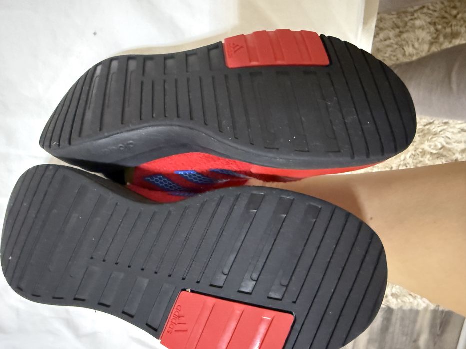 Marvel adidas nr 35