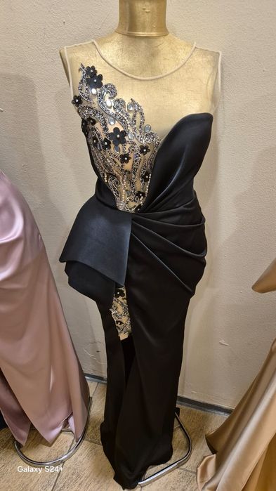Rochie de seara model deosebit