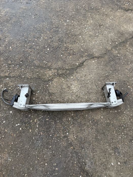 Греда за зад предна броня за Audi A4 B8.5 предна греда