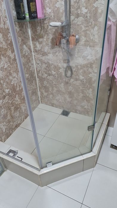 Продаётся душевая кабина
