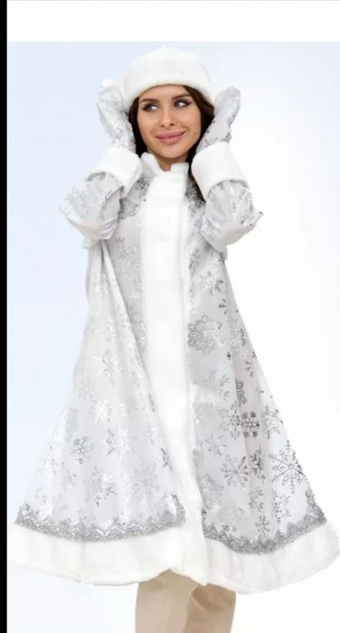 Продаются костюмы деда мороза