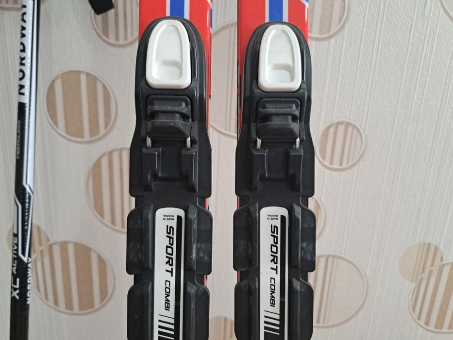 Продам лыжи весь набор