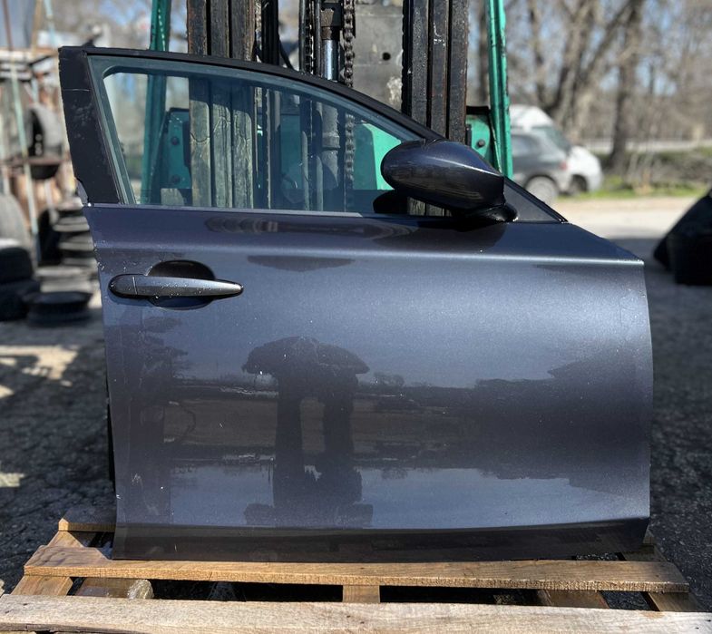 Предна врата за BMW E87 / БМВ Е87 2005г