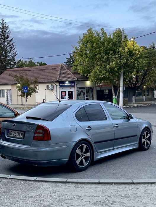 Praguri/lip custom pentru Skoda Octavia 2 – calitate superioara