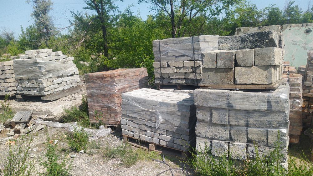 манипулятор усл,  плиты, балки ригеля НМ блоки ЖБ