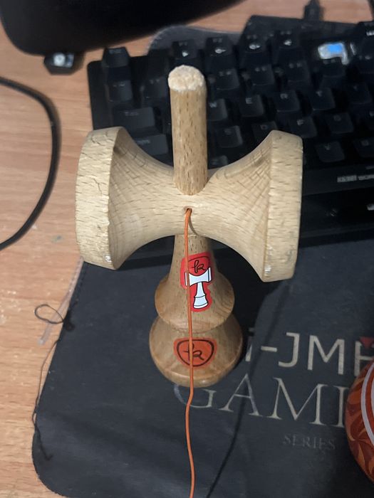 schimb kendama europa record plus wildfire cu ceva antiskid bun