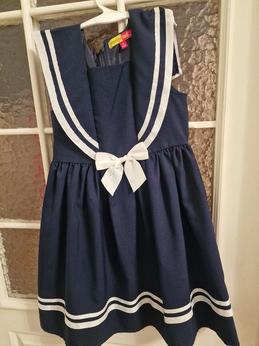 Школьная форма на девочек 1, 2, 3, 4 кл