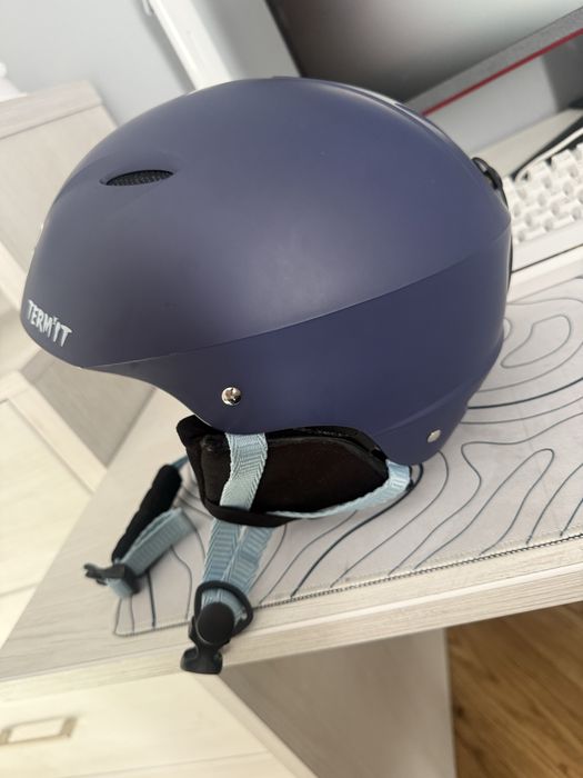 продам горнолыжный шлем