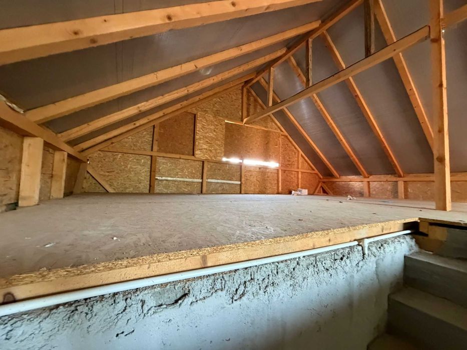 Casă de vânzare Săpoca - Teren 1480 mp, complet consolidată