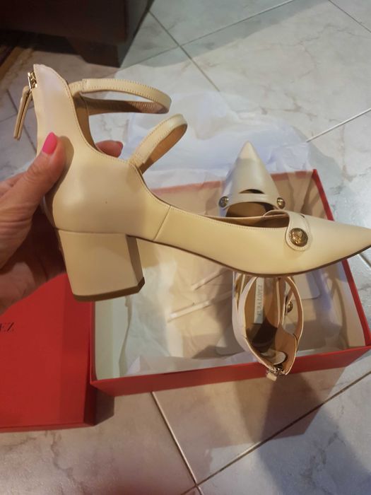 Елегантни нови обувки Pura Lopez - естествена кожа