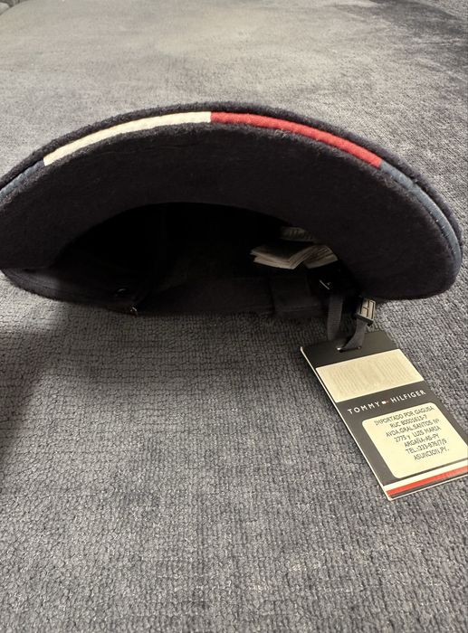 Оригинална шапка Tommy Hilfiger